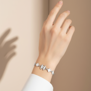 elegant clover & charm bracelet